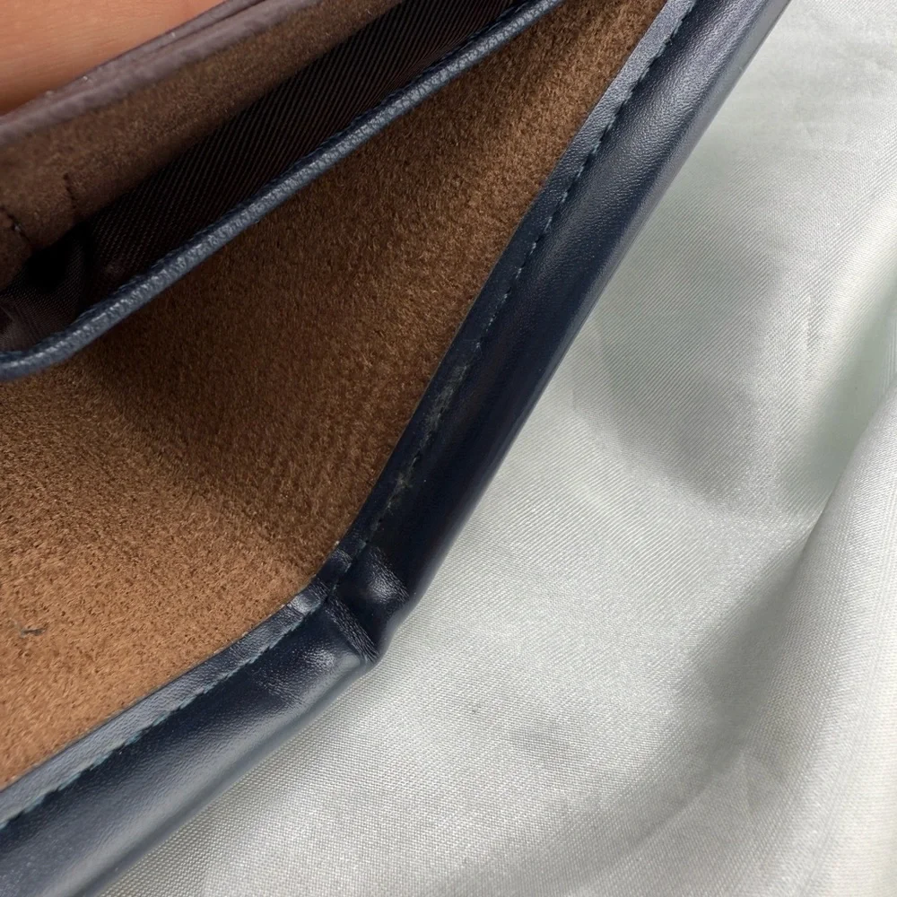 Sleek Black men Leather Wallet